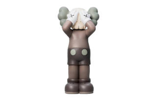 KAWS HOLIDAY UK Station COMPANION Vinyl, Doll Trendy Figures Brown/Gray/Black 25cm KAWS Figures