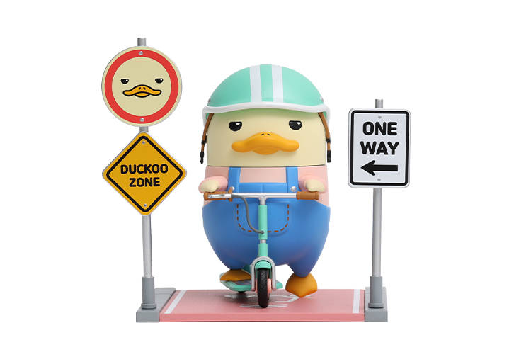 POP MART POP MART DUCKOO SCOOTER YA Helmet Green Trendy Figures 12cm
