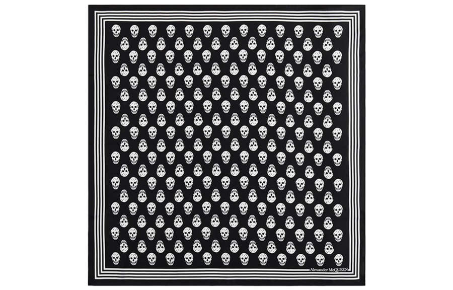 Alexander McQueen Alexander McQueen Skull Printed Square Scarf