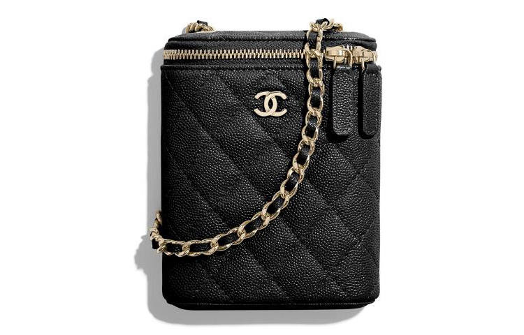 CHANEL Cow Leather Material Gold Metal Cell Phone Pouch, Shoulder Bag, Crossbody Bag Regular Women's Black