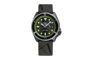 SEIKO 5 Sports One Piece Limited Edition Zoro SRPH67