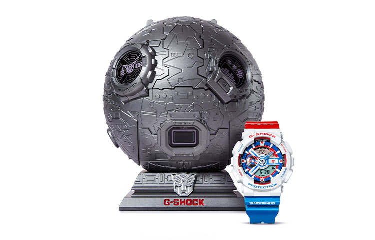 G-SHOCK G SHOCK Transformers Collaboration Optimus Prime Classic G Cybertron Watch Box 200m Waterproof Quartz Movement
