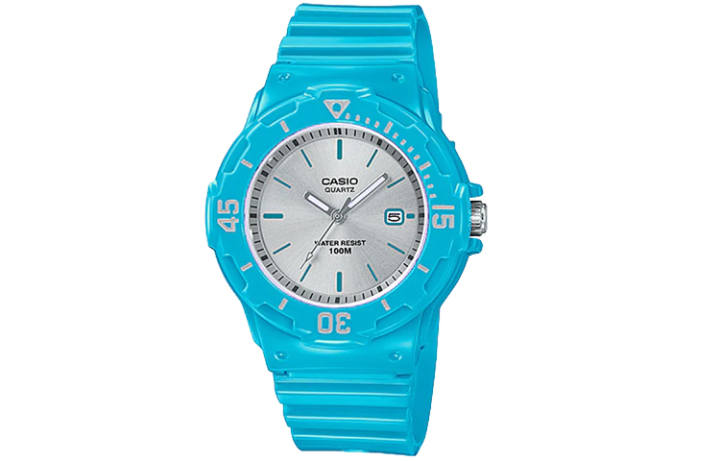CASIO CASIO Women's DRESS Silver Watch LRW-200H-2E3