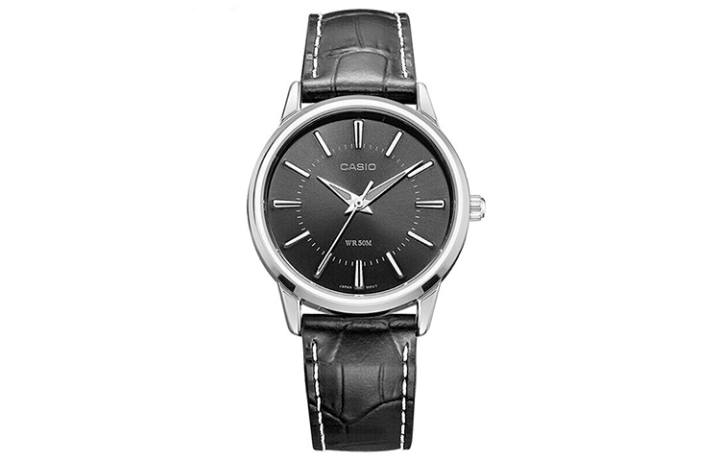 CASIO CASIO Women's Standard Series Black Watch LTP-1303L-1A