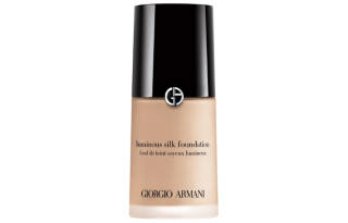 GIORGIO ARMANI ARMANI Soft And Bright Natural Foundation No Transfer Moisturizing And Nourishing Correcting Skin Tone 30ml