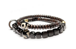 MOUNTAINS AND MANS Ebony Wood Beaded Bracelets Unisex