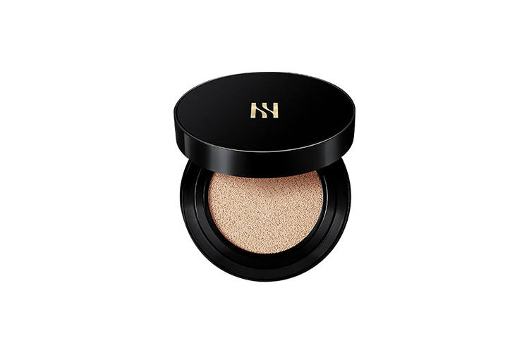 HERA Black Gold Air Cushion Travel Kit Matte Hydrating Oil Control Concealing Sun Protection 5g