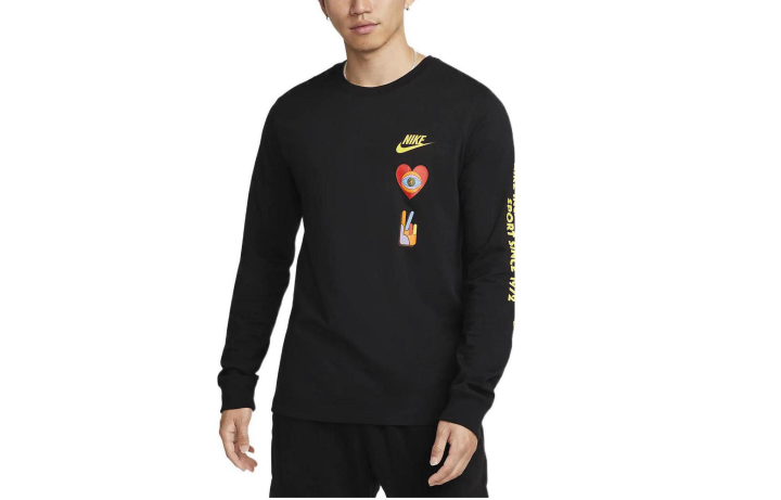 Nike Nike T Shirts Men's Black Crew Neck Moderate Straight Fit
