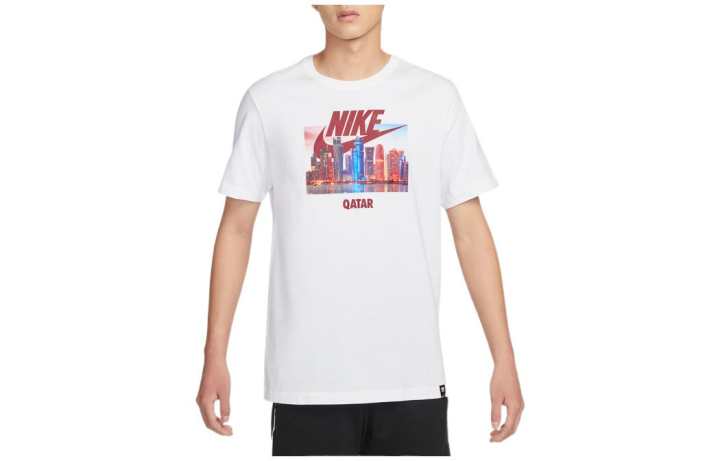 Nike Nike T Shirts Men's White Crew Neck Moderate Straight Fit