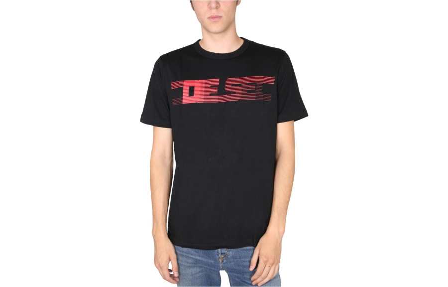 DIESEL T Shirts Men's Black Crew Neck Moderate