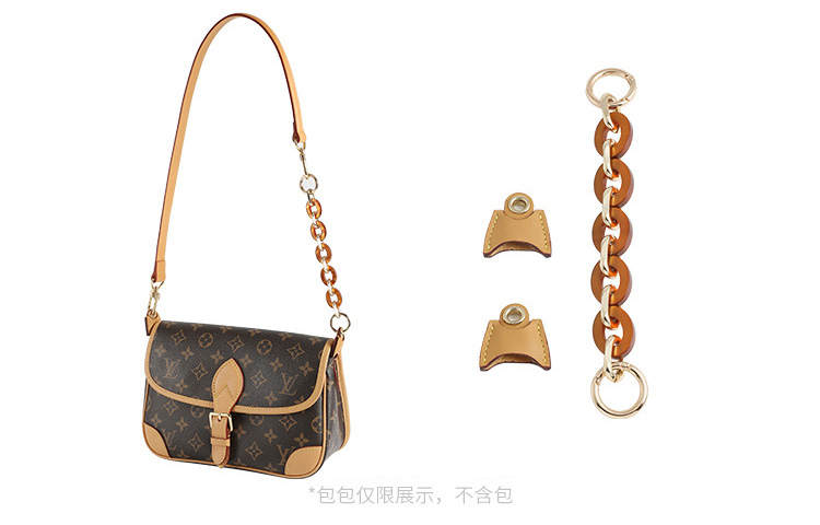 Luxury Care Artisan Workshop Acrylic Cow Leather Extender Chain Baguette Bag Shoulder Bag Shoulder Strap Women's Brown