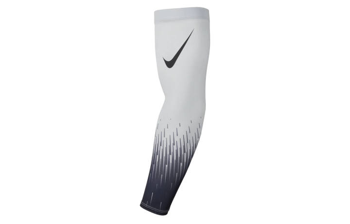 Nike Nike Water Resistant Sleeve Men's Gray/Black