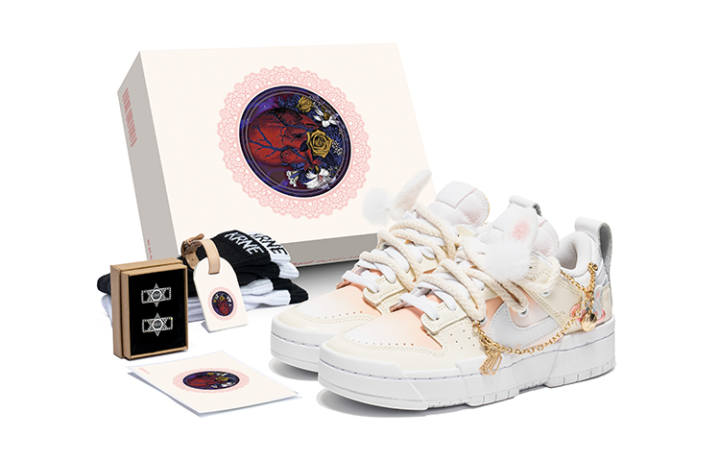 Nike Nike Dunk LowDunk Disrupt Low top Skateboard Shoes Women's Beige