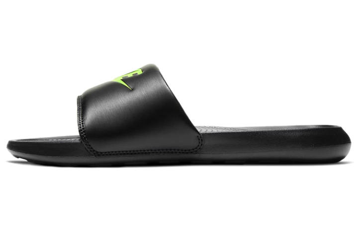 Nike Nike Victori One Black Volt