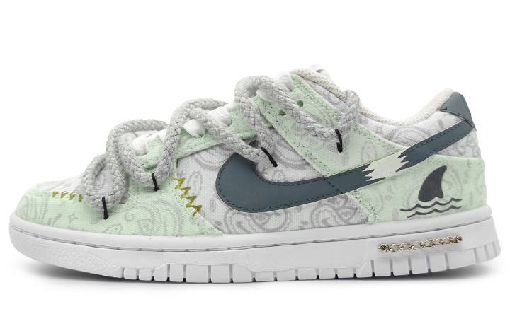 Nike Nike Dunk Low top Skateboard Shoes Women's Light Green