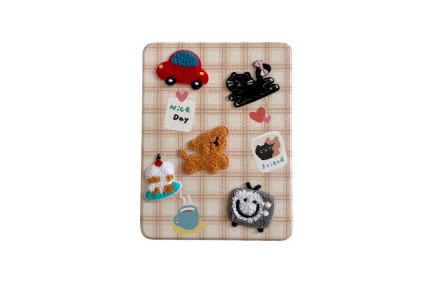 Icona Towel Embroidered Kitten Puppy TV Show IPad Pro2020/2021/2022 Full Display Tablet Protective Cases