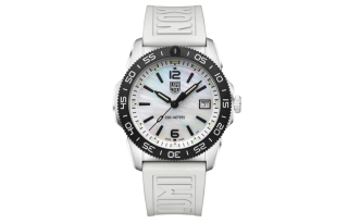 LUMINOX 3120M Quartz Movement 200m Waterproof Unisex Watch 39mm Mother of Pearl Color Watch Dial