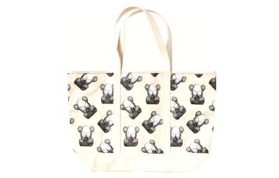UNIQLO Kaws Uniqlo Collaboration Cotton Tote Bag, Shopping Bag, Handbag, Shoulder Bag Unisex Ivory