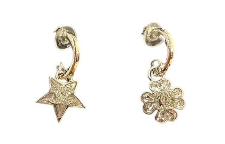 CHANEL Metal Clip On Earrings Women's Gold