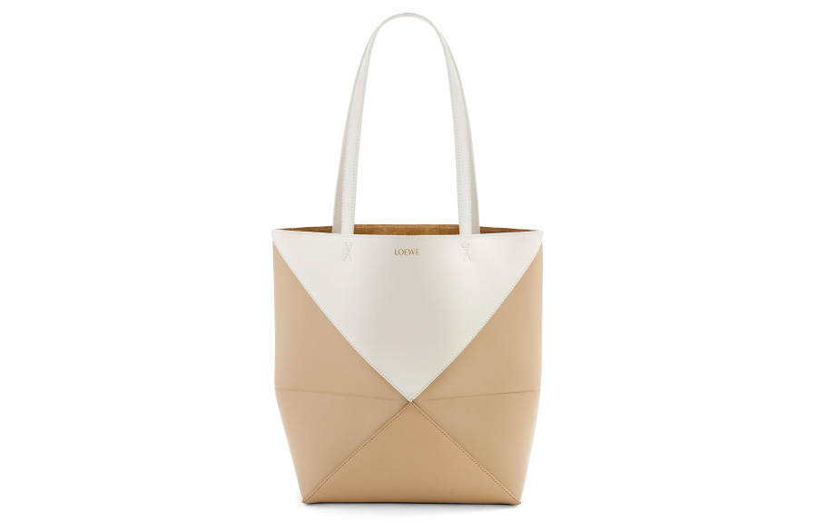 LOEWE Shiny Cow Leather Tote Bag, Shopping Bag, Handbag Regular Women's Soft White Color With Paper Craft