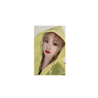 CUBE ENTERTAINMENT I DLE Song Yuqi Solo MS2.0 Special Gift Card, Raincoat Version Photocards