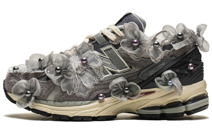 New Balance New Balance NB 1906R Low top Running Shoes Women's Gray