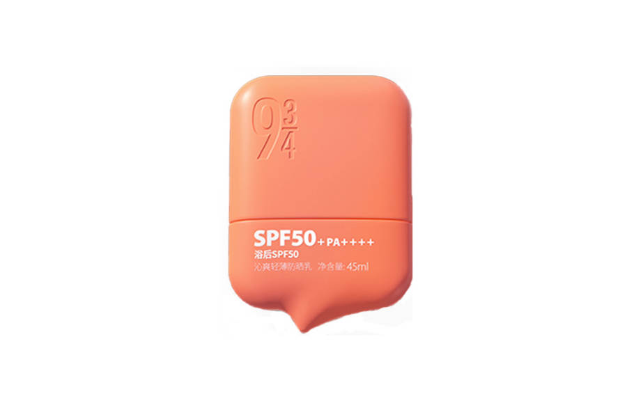 943 Refreshing Lightweight Sunscreen Lotion Waterproof And Sweatproof