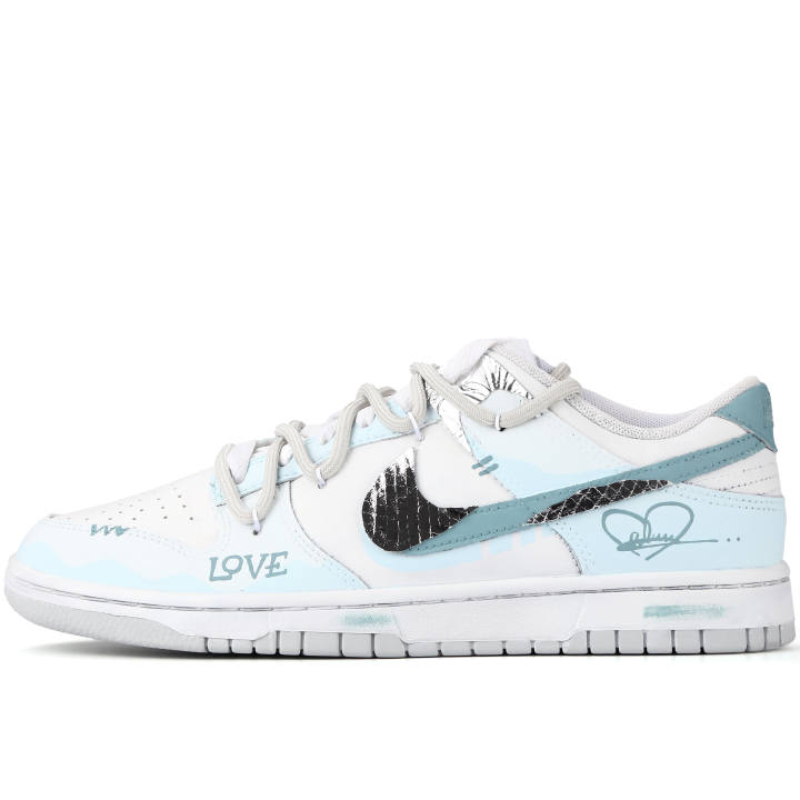 Nike Nike Dunk Heart Fluttering Slip Resistant Abrasion Resistant Low top Skateboard Shoes Unisex Light Blue