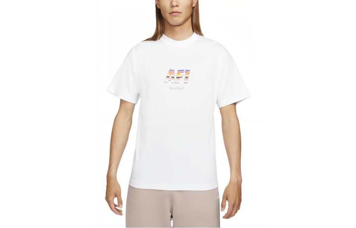 Nike Nike T Shirts Men's White Crew Neck Moderate Straight Fit