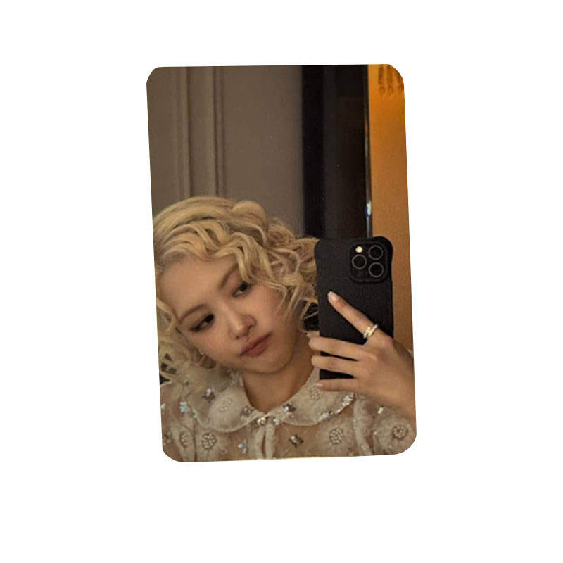 YG ENTERTAINMENT Rosé Official 1st Album 'Rosie' K4 KR Edition Special Gift Card Photocards 1 Pc