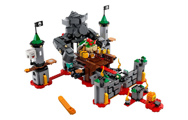 LEGO Super Mario Bowser's Castles Boss Battle Set 71369