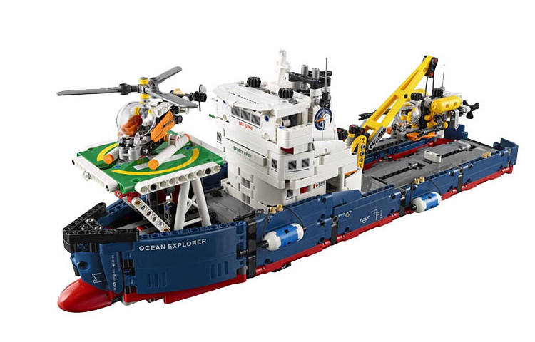 LEGO LEGO Technology Mechanical Set Ocean Exploration Ship Building Blocks 1001 2000pcs 42064