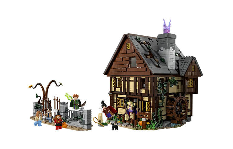 LEGO Disney Collection Witches Go Wild The Magical House Of The Sanderson Sisters Building Blocks 2316pcs 21341