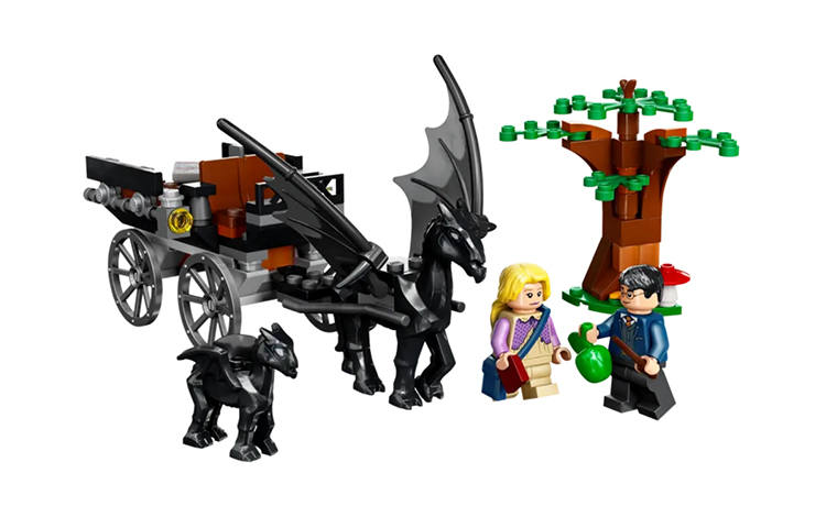 LEGO Harry Potter Collection Hogwarts Horse And Night Bus Building Blocks 121pcs 76400