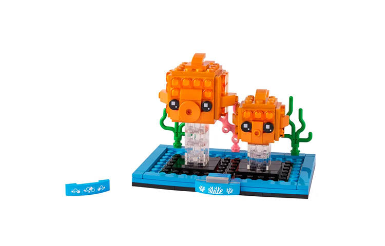 LEGO LEGO Brickheadz Goldfish Plastic Building Blocks 0 300pcs 40442