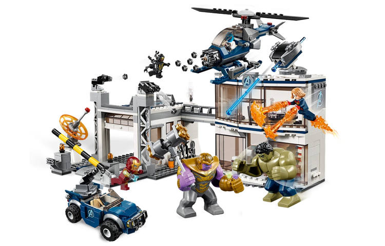 LEGO Super Hero Collection Marvel, The Avengers, Final Battle At The Base Building Blocks 699pcs 76131