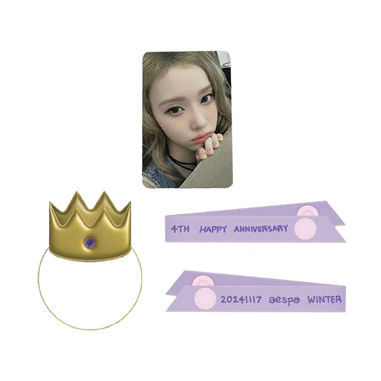 SM ENTERTAINMENT Kim Min Jeong 4 Anniversary Doll Equipment Set, Pack Winter Photocards Set