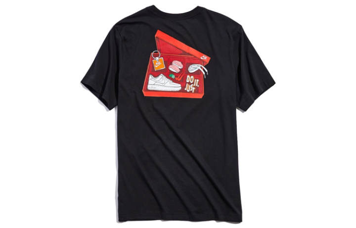 Nike Nike T Shirts Men's Crew Neck Moderate Straight Fit
