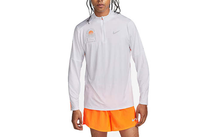 Nike Nike T Shirts Men's White Crew Neck Moderate Straight Fit