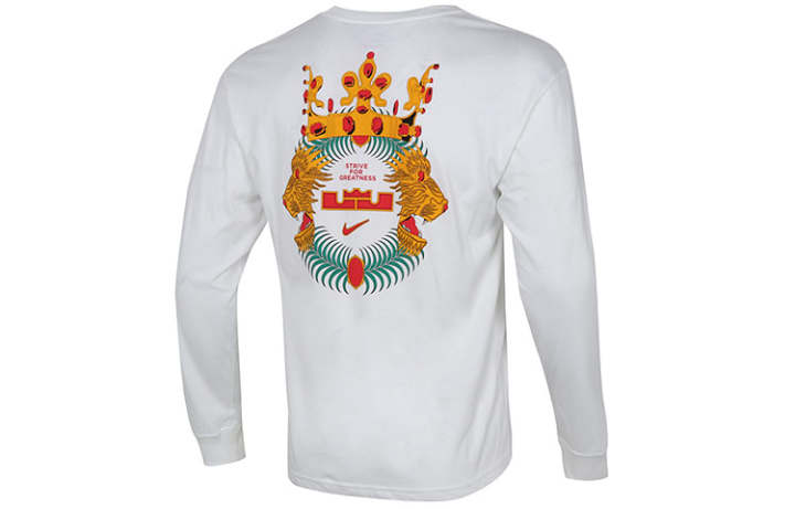 Nike Nike T Shirts Men's White Crew Neck Moderate Straight Fit