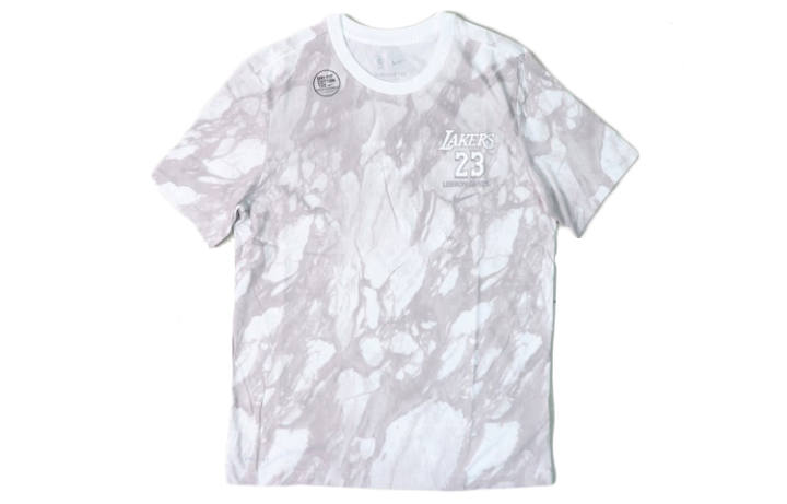Nike Nike T Shirts Men's White Crew Neck Moderate Straight Fit