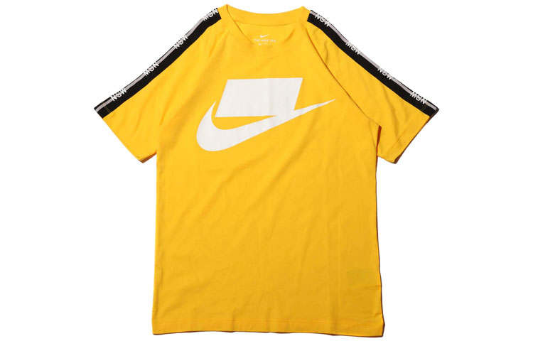 Nike Nike T Shirts Men's Yellow Crew Neck Moderate Straight Fit