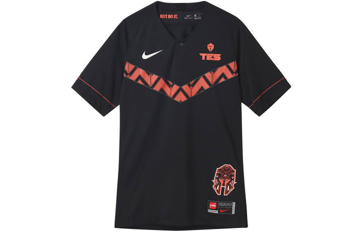 Nike Nike T Shirts Men's Black Crew Neck Moderate Straight Fit