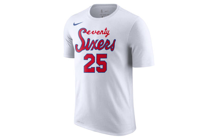 Nike Nike T Shirts Men's White Crew Neck Moderate Straight Fit