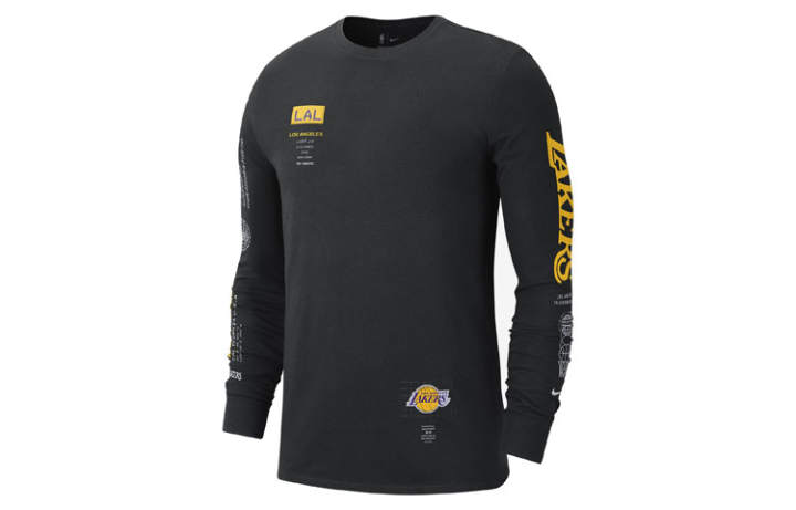Nike Nike T Shirts Men's Black Crew Neck Moderate Straight Fit
