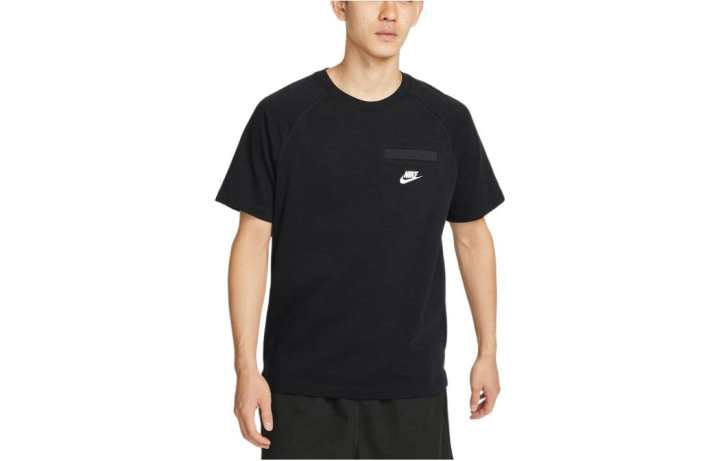 Nike Nike T Shirts Men's Black Crew Neck Moderate Straight Fit