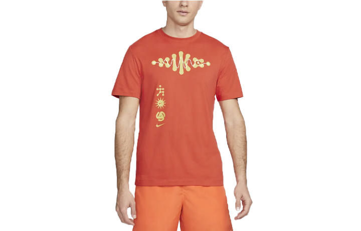 Nike Nike T Shirts Men's Orange Crew Neck Moderate Straight Fit