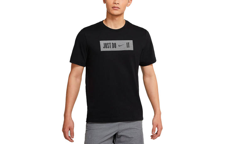 Nike Nike T Shirts Men's Black Crew Neck Moderate Straight Fit
