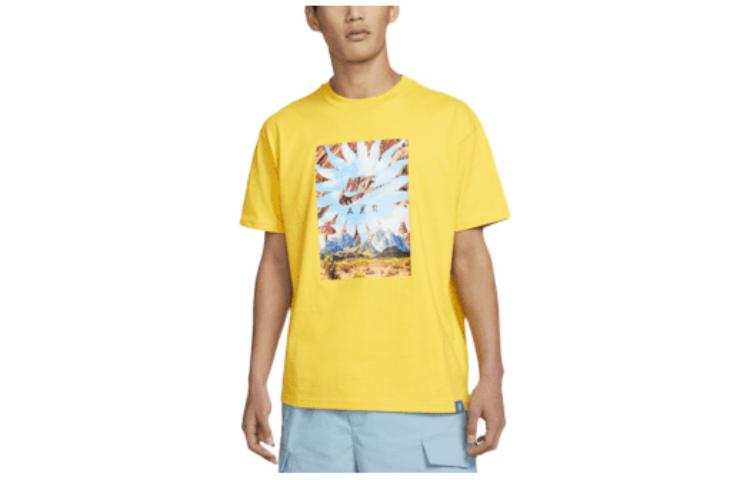 Nike Nike T Shirts Men's Yellow Crew Neck Moderate Straight Fit