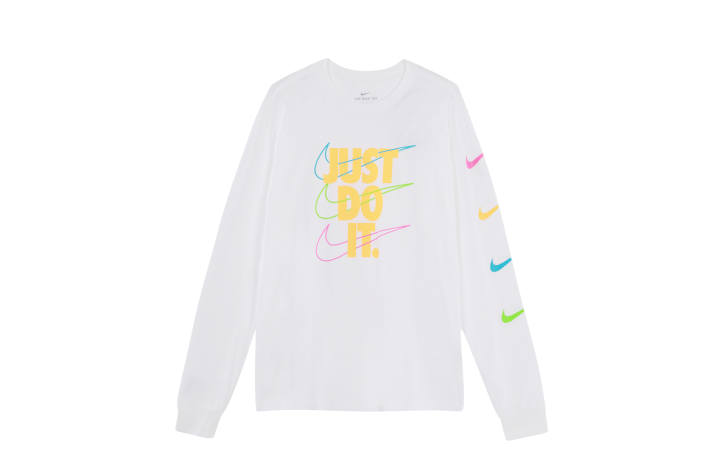 Nike Nike T Shirts Men's White Crew Neck Moderate Straight Fit